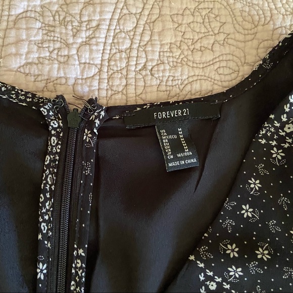 Black & white patchwork patterned mini dress - Picture 3 of 5